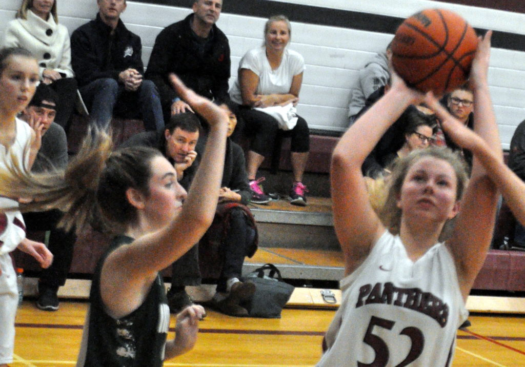 <p>Making it count – Junior Panther Myla de Boef scores two of her 21 points Wednesday to help her team into the Bay of Quinte final Friday. (Adam Bramburger/Gazette staff)</p>
