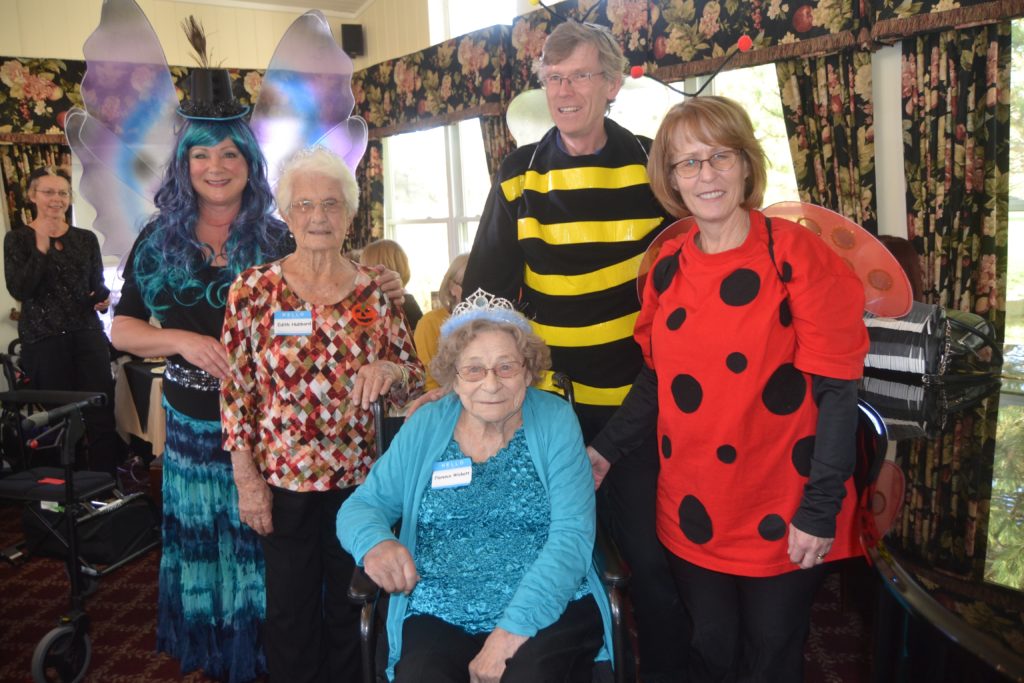 <p>The Prince Edward County Family Health Team’s Heart Function Clinic hosted a ‘Spooktacular’  tea for participants aged 90-plus Tuesday at Amelia’s Garden. Among those taking part were centenarians (centre, from left) Edith Hubbard and Florence Wickett. Also pictured are clinic facilitators (from left) Jackie Rea, Dr. Phil Wattam and Mary Stever.  (Jason Parks/Gazette staff)</p>
