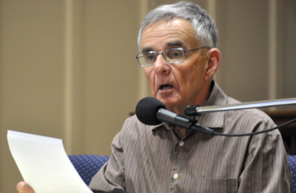 <p>Promoting wellness – W.H. Williamson Insurance president Frank Wright speaks about his experiences overcoming depression during Mental Health: Yours…Mine at St. Andrew’s Church Thursday. By speaking out about his experiences, Wright hoped to help others with their own mental health. (Adam Bramburger/Gazette staff)</p>
