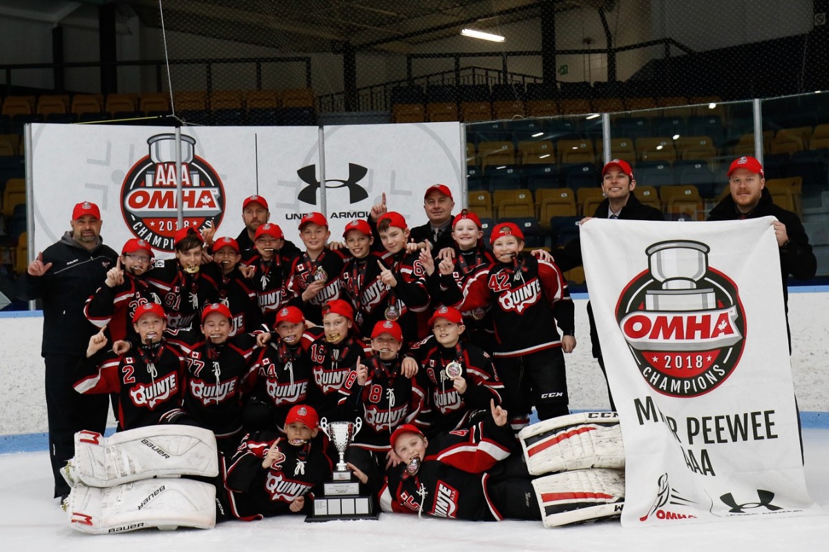 <p>ALL ONTARIO- The 2018 OMHA AAA Minor Pee Wee Champions. County natives Brody Partridge (44) and Liam Philip (18) are at centre of photo kneeling above the Thomas Hyde Memorial Trophy. (Photo courtesy Quinte Red Devils)</p>
