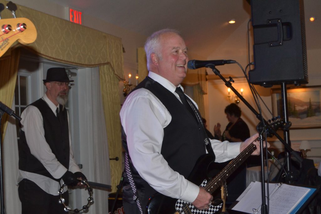 <p>DO YOU LIKE GOOD MUSIC?- Peter Rea and the Reasons were amongst the musical acts at ‘Let’s help Andrea’, a fundraiser organized by the Wellington District Lions Club and Mark Despault and hosted at the Waring House Friday night. The event raised about $25,000. (Jason Parks/Gazette Staff)</p>
