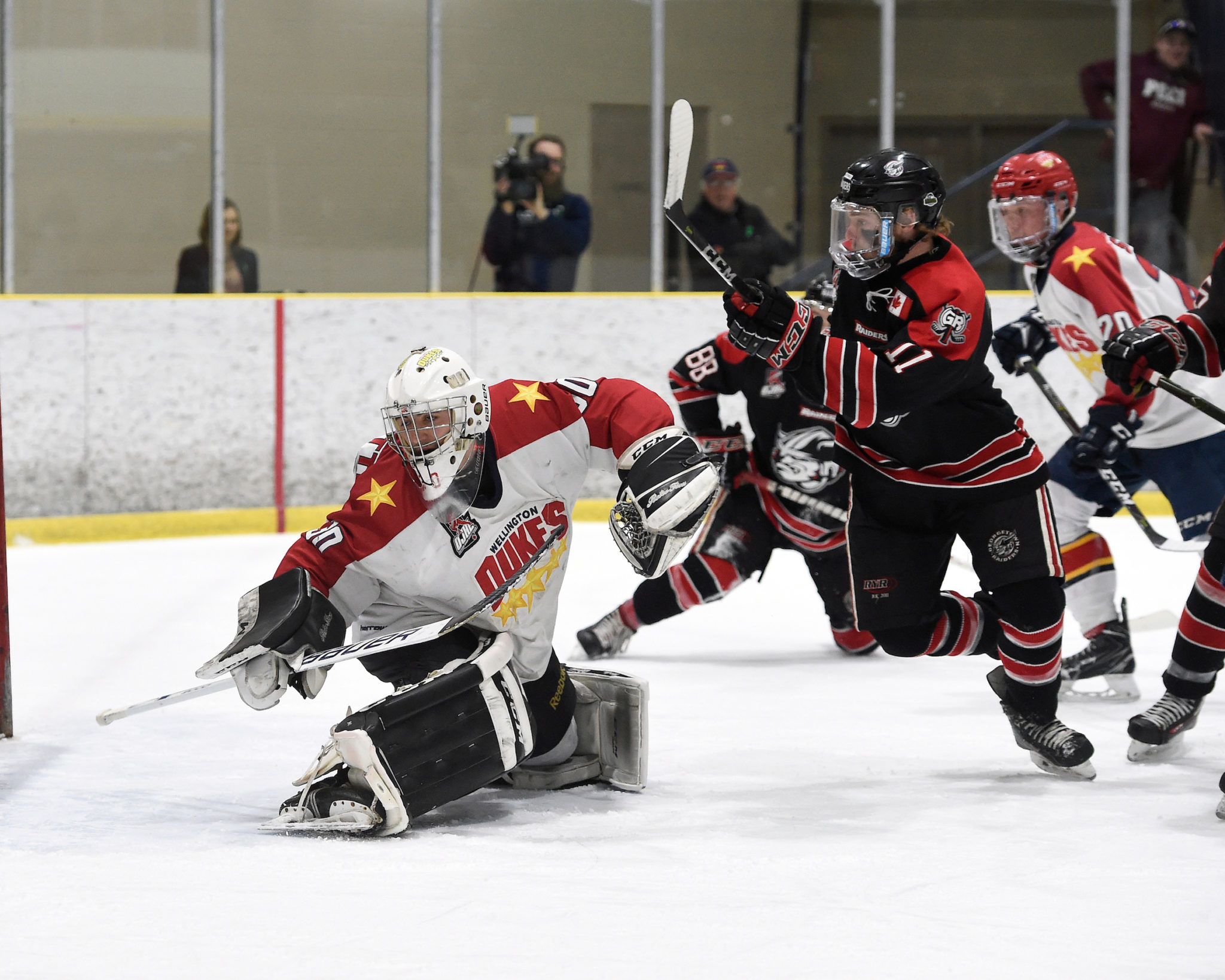<p>UNDER SIEGE<br />
(Photo by Andy Corneau / OJHL Images)</p>
