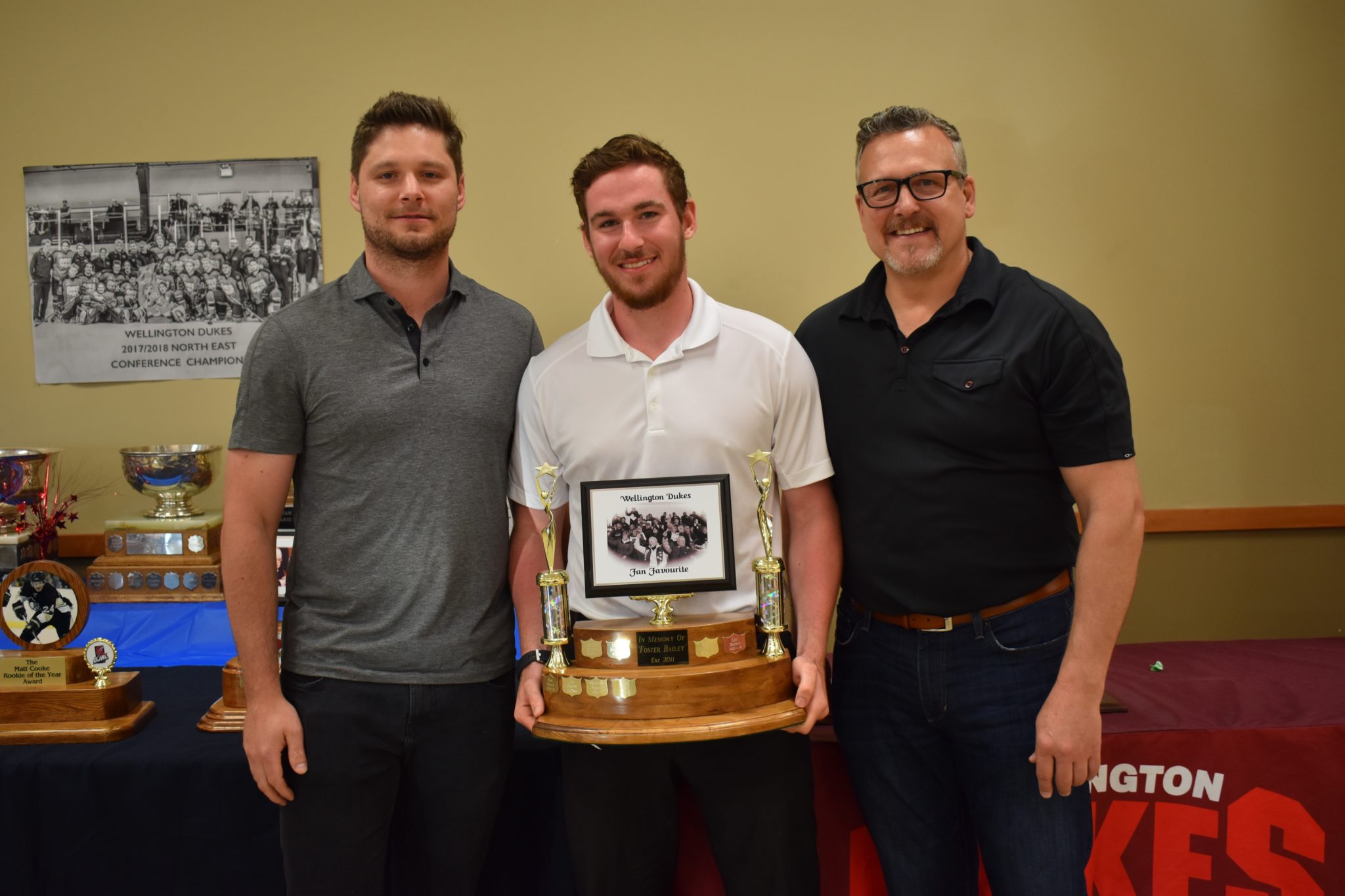 <p>A FAN FAVOURITE- Wellington Duke Team Captain Colin Doyle accepts his Foster Bailey Memorial Fan Favourite Award from coaches (Left) Derek Smith and (Right) John Druce. (Jason Parks/Gazette Staff)</p>

