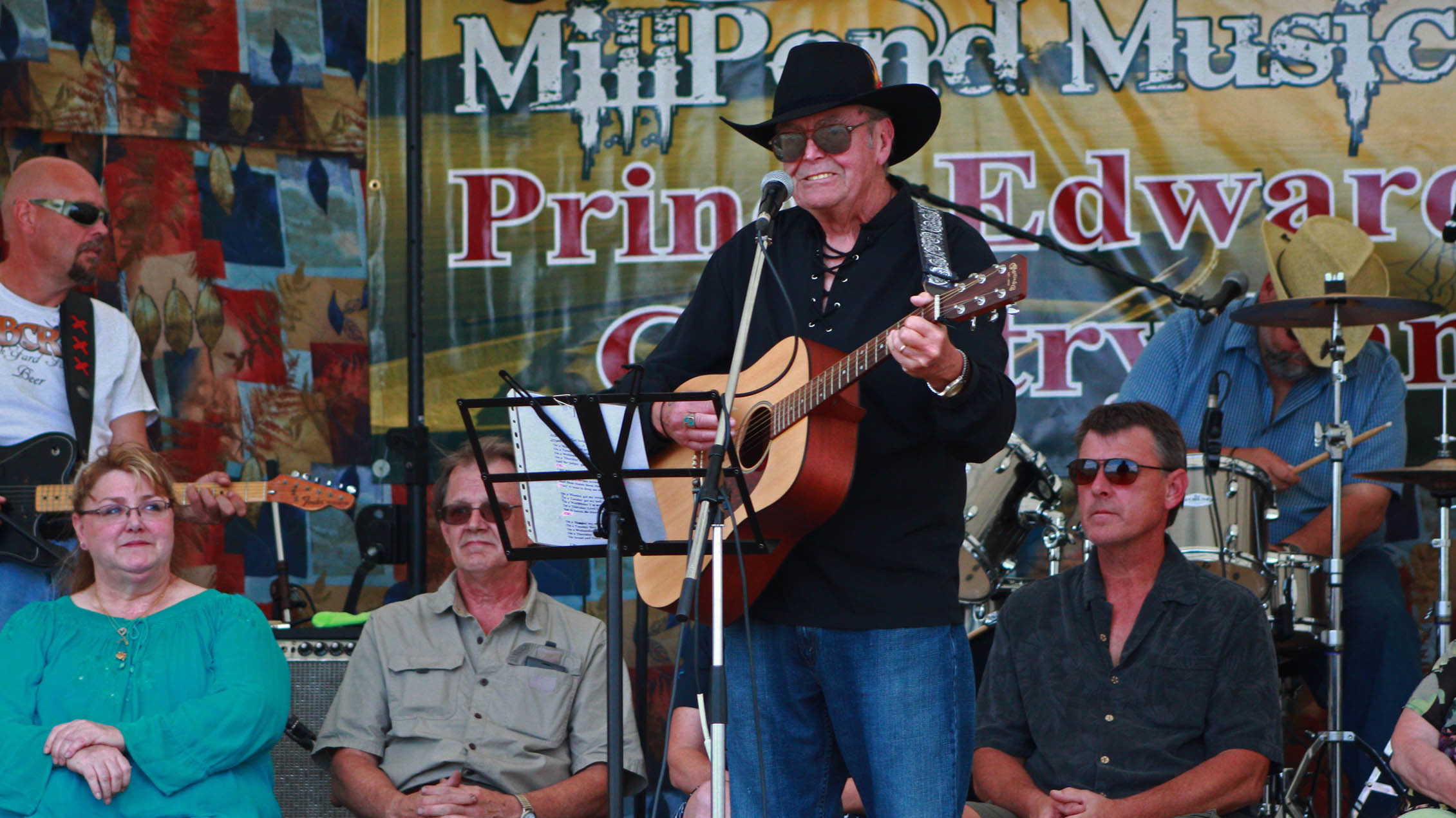 <p>Jon Milford performs during the 2017 Prince Edward County Country Jamboree. (Chad Ibbotson/Gazette staff)</p>

