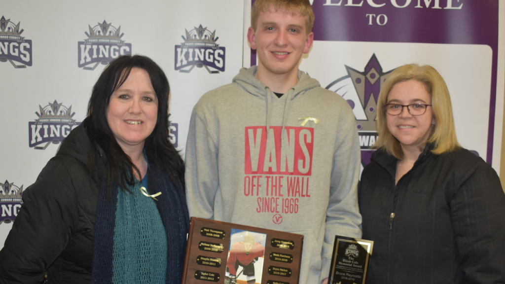 <p>COLE MEMORIAL AWARD WINNER- (Centre) Midget Local League player Bruce Reynolds was chosen as the 2018-19 Elijah Cole Memorial Award Winner at the PECMHA Local League Awards Mar. 30. Pictured with Reynolds is Elijah’s mom (Left) Tracy Cole and his aunt (Right) Amy Steen. (Jason Parks/Gazette Staff)</p>
