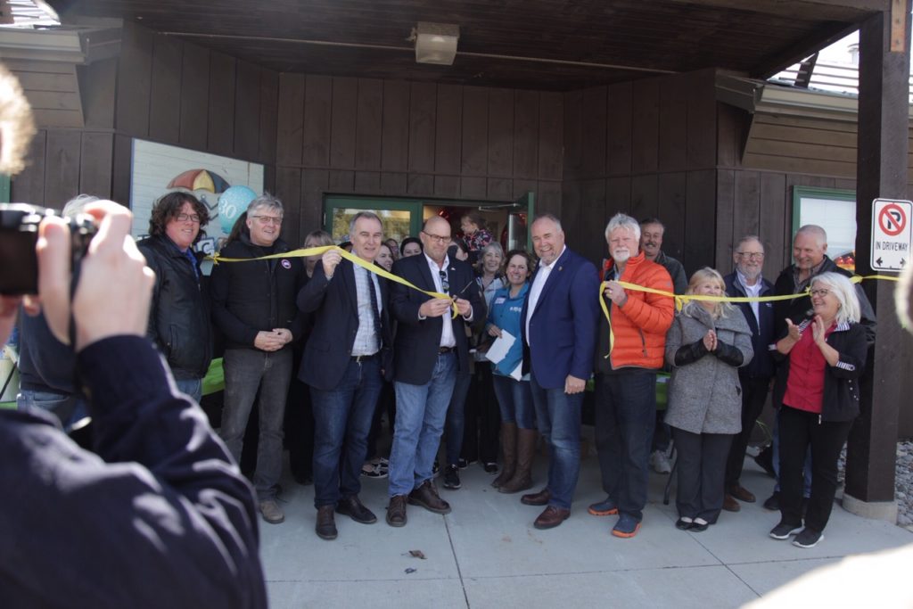 <p>A HAPPY HUB- Local dignitaries and Hub Child Care Centre employees cut the ribbon on the organization’s 30th anniversary celebrations on Saturday. (Submitted Photo)</p>
