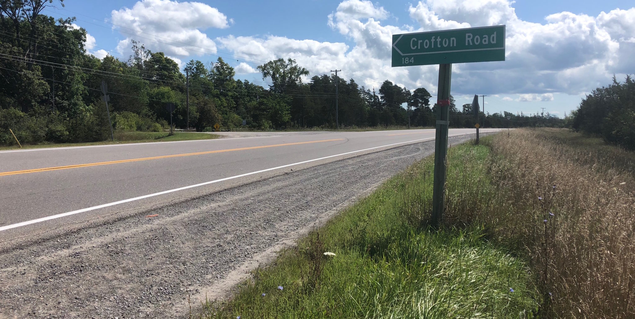 <p>DEADLY SCENE- A crash just south of Crofton Rd. on Highway 62 Friday evening claimed the life of a young Belleville woman. (Jason Parks/Gazette Staff)</p>
