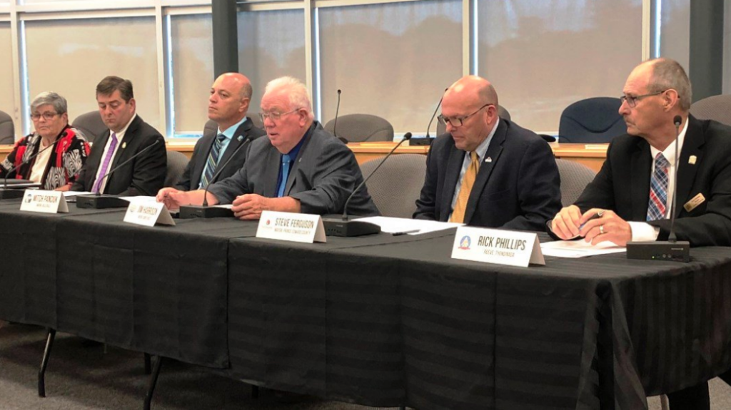 <p>WATERS RISING Six elected leaders for local municipalities met Tuesday to release/discuss their joint statement on water levels for this year and years to come. (Submitted Photo)</p>
