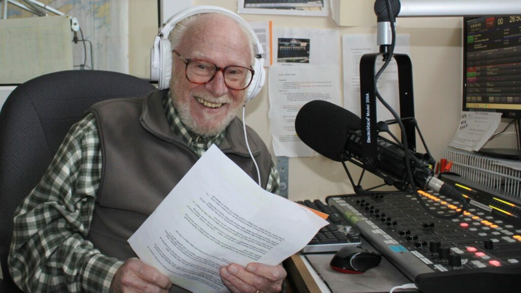 <p>A COMMUNITY VOICE- Picton’s John Mather, one of the founders of the Prince Edward County’s Community Radio station County FM, passed away Saturday.<br />
(Gazette photo by Terry Culbert)</p>
