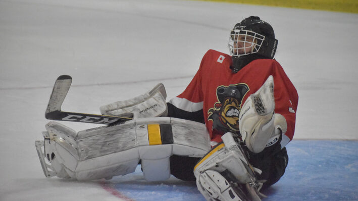 <p>A LITTLE HELP? Picton Pirates netminder Eric Tessier was left on his own far too much on Sunday night, facing 49 shots in Picton’s 6-0 loss to the host Amherstview Jets.  (Jason Parks/Gazette Staff)</p>
