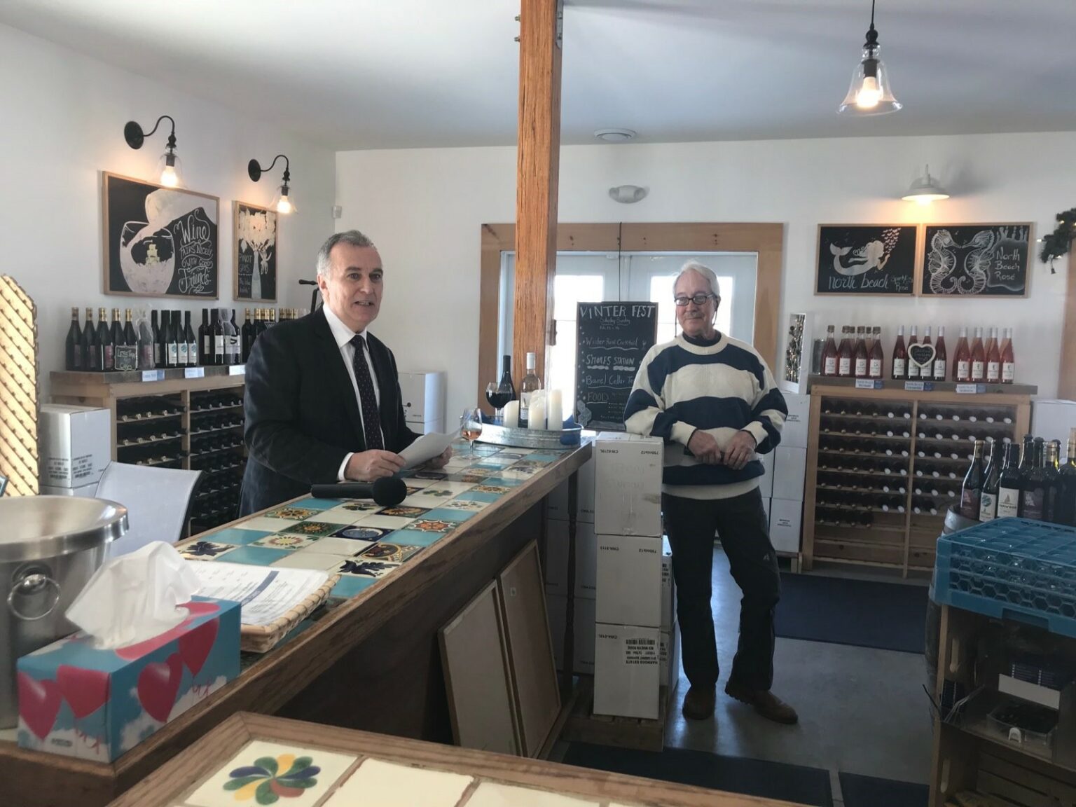 <p>ACCOMMODATING ACCOMMODATIONS<br />
Member of Parliament for Bay of Quinte Neil Ellis (left) announced Wednesday at Harwood Estate Vineyards that the winery is receiving a $100,000 grant from the Government to establish rental accommodations on the remote location property in Hillier. Submitted photo</p>
