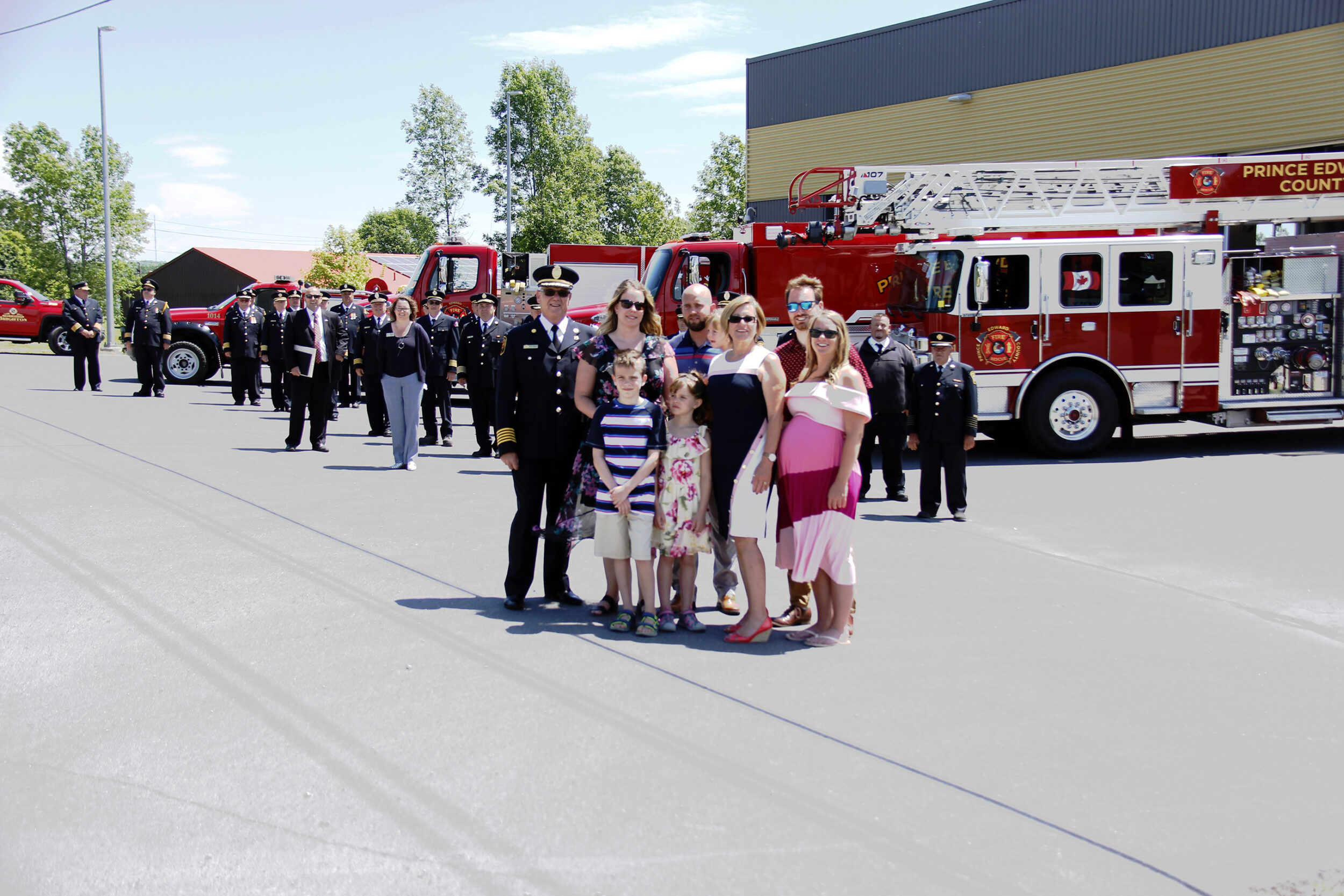 <p>HIS FINAL RIDE Former Fire Chief Scott Manlow stood with his family while his firefighter family, many different chiefs from other municipalities as far away as Ottawa, Mayor Steve Ferguson and CAO Marcia Wallace look on.  (Desirée Decoste/Gazette staff)</p>
