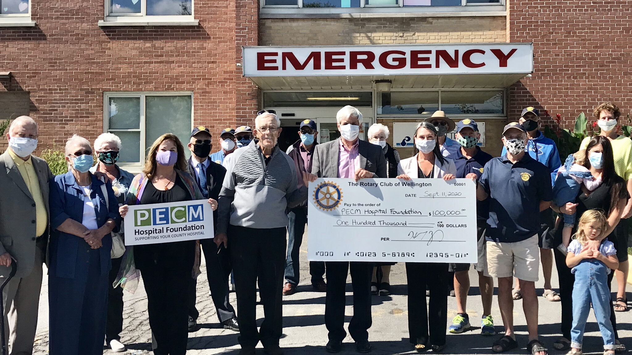 <p>PRESENTING A PLEDGE Members of the Rotary Club of Wellington join members of the Prince Edward County Memorial Hospital Foundation in front of the Emergency Department of the local hospital Friday. (Submitted photo)</p>
