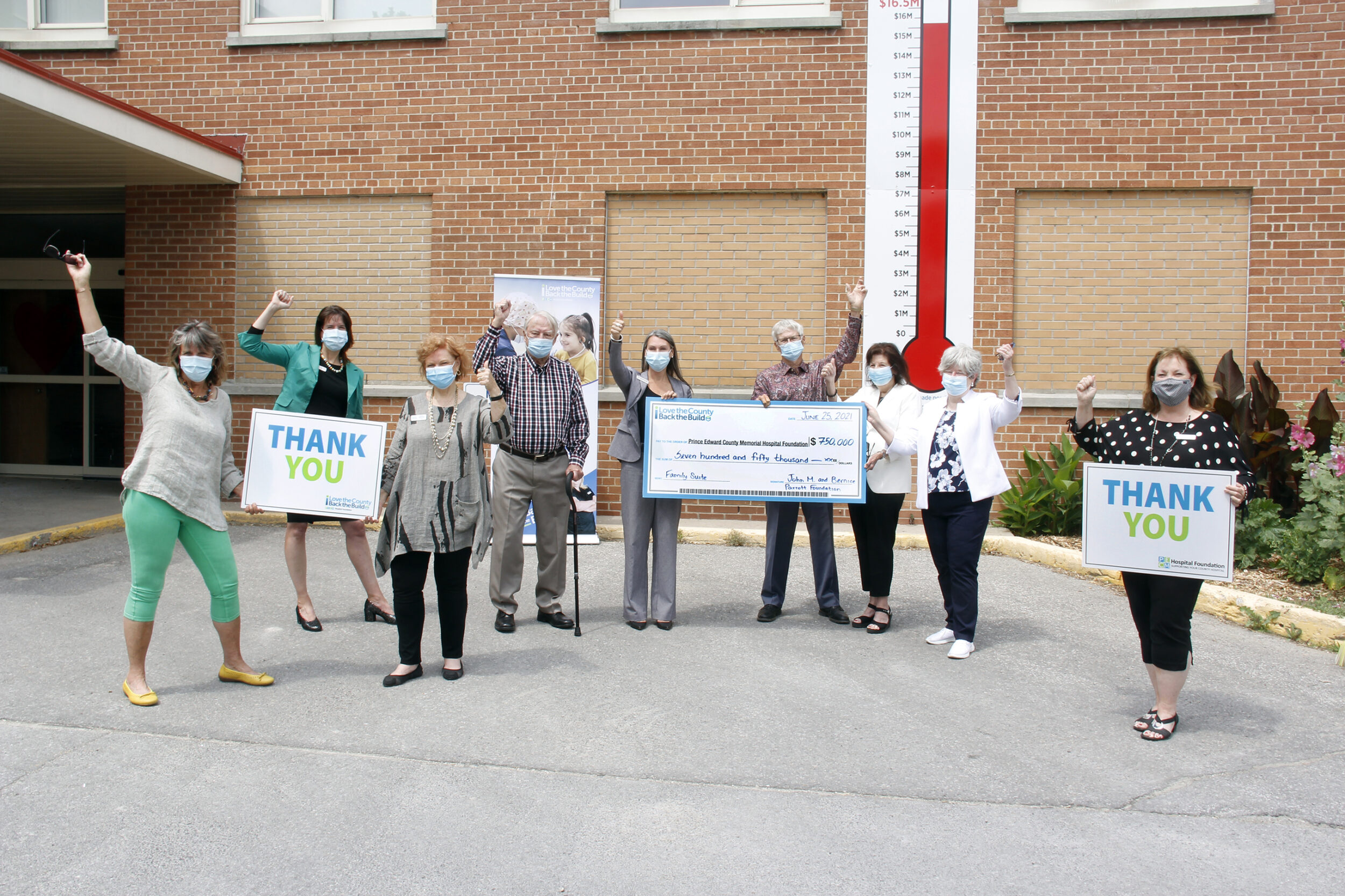 <p>Pictured at the Back the Build fundraising thermometer Friday from left: Monica Alyea, director on the PECMHF Board; Stacey Daub, president and CEO of Quinte Health Care; Barbara McConnell, chairperson of the PECMH Foundation; Leo Finnegan, director on the PECMHF board; Shannon Coull, executive director of the PECMH Foundation; Lyle Vanclief, president of the John M. and Bernice Parrott Foundation; Linda Gray and Donna Gowthorpe, directors on the John M. and Bernice Parrott Foundation Board and Nancy Parks, Back the Build Campaign Co-Chair. (Desirée Decoste/Gazette staff)</p>
