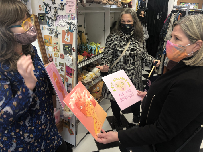 <p>Art scene  (From Left) Kelly’s Nella Casson shows off local art to Bay of Quinte Candidate Alison Kelly and Official Opposition Leader Andrea Horwath.  (Jason Parks/Gazette Staff)</p>
