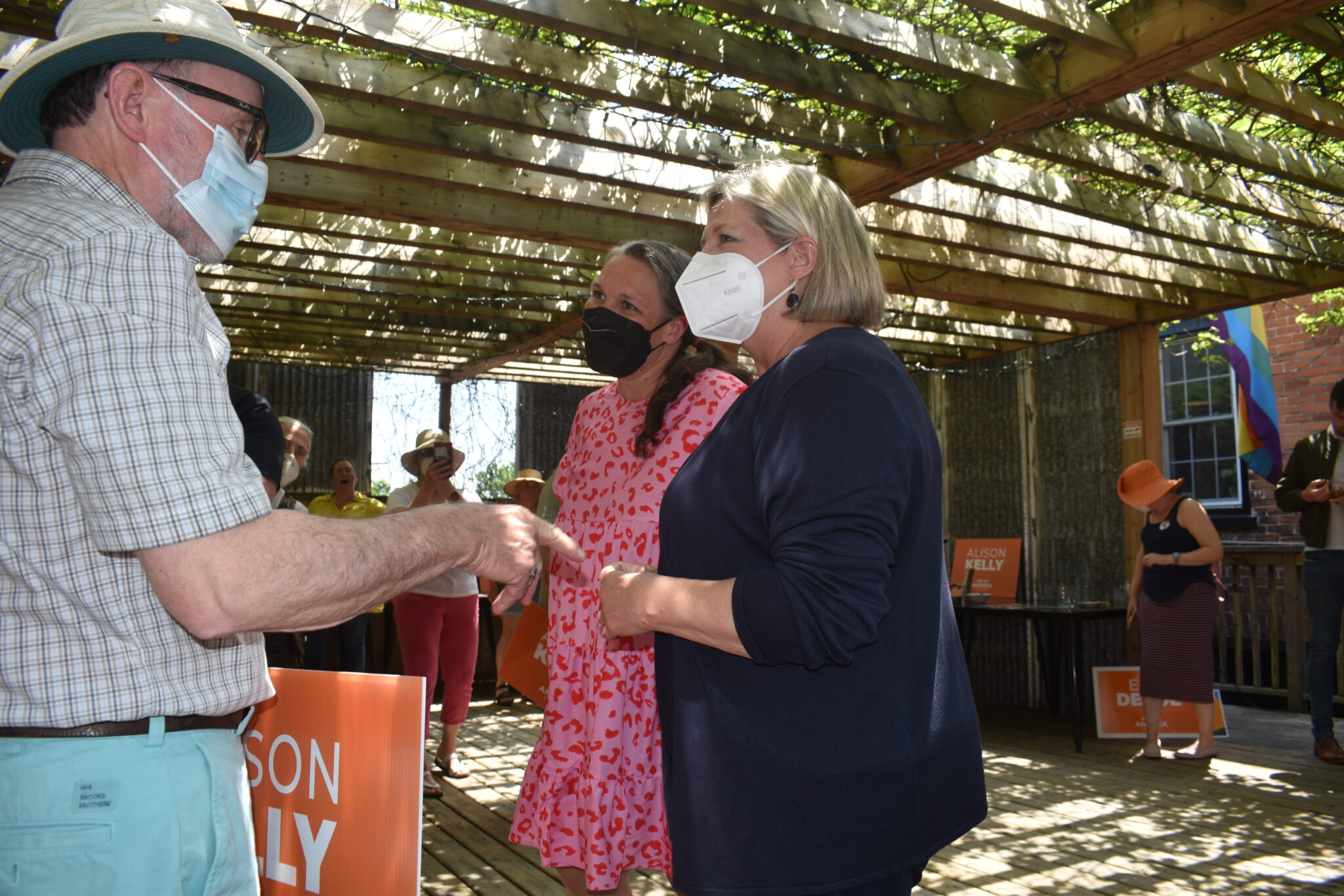 <p>Bay of Quinte NDP Candidate Alison Kelly and party leader Andrea Horwath meets with supporters in Bloomfield on Tuesday. (Jason Parks/Gazette Staff)</p>
