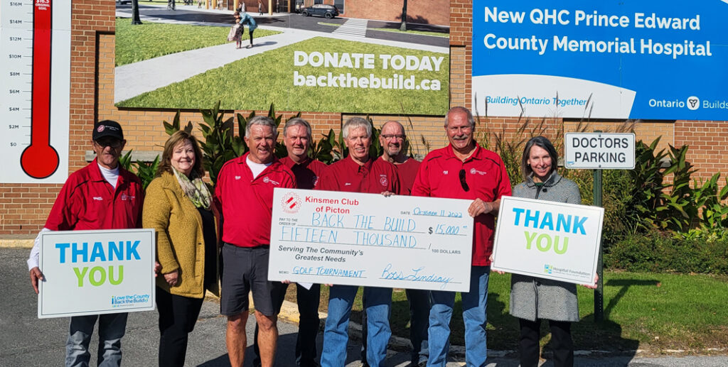 <p>KINSMEN BACK THE BUILD  Pictured  in front of the PECM Hospital from left: Kinsmen Wayne Fenemore; Nancy Parks, Back the Build campaign chairperson; Terry Deroche; Brent Timm; Ross Lindsay; Ray Prevost and Phil St- Jean with the Kinsmen and Shannon Coull, executive director of the PECMH Foundation. (Briar Boyce photo)</p>
