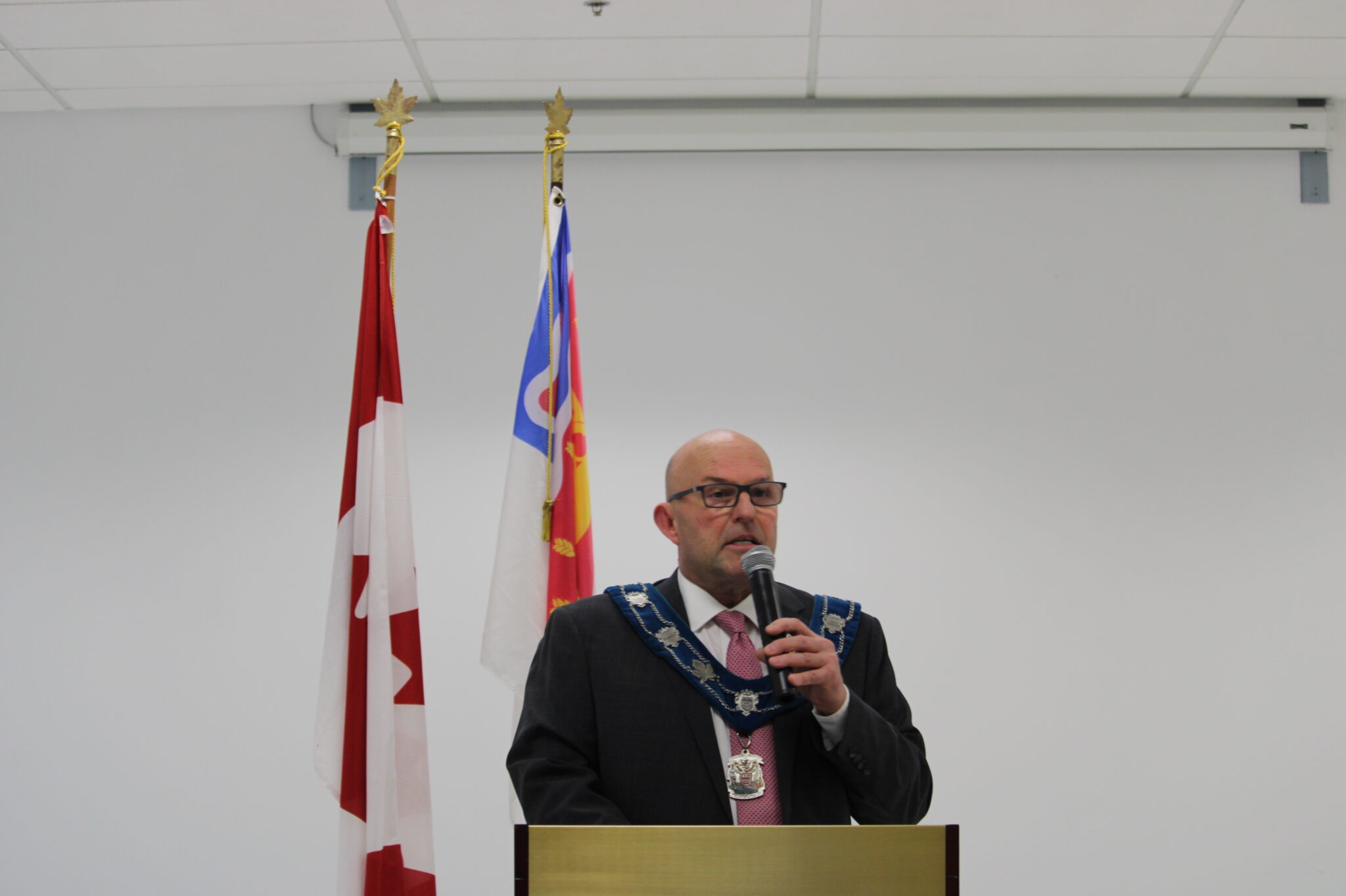 <p>NEW YEAR&#8217;S LEVEE-Mayor Steve Ferguson spoke to a packed crowd during the first  in person New Year&#8217;s Levee held on January 8, 2023. (Sarah Williams/Gazette Staff)</p>
