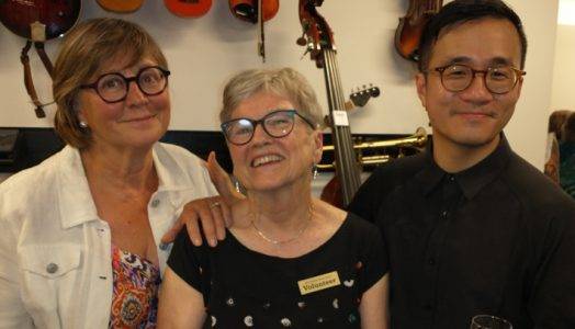 <p>Host Alexandra Bake, Festival Organizer Maureen Dunn and violinist Andrew Wan.<br />
(Chris Fanning/Gazette Photo)</p>

