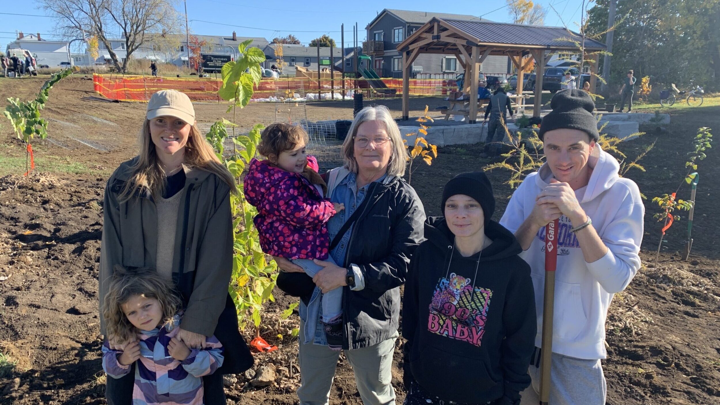 <p>NEW LIFE UNDER THE CANOPY- Volunteers (From left) Claire Telford, Leni Sorbara, Vanessa Littman,  Kathy Kennedy, Jeri-Lynn Ostroskie and Andrew Brown were part of the tree planting crew at Macaulay Village Park on London Ave. (Jason Parks/Gazette Staff)</p>
