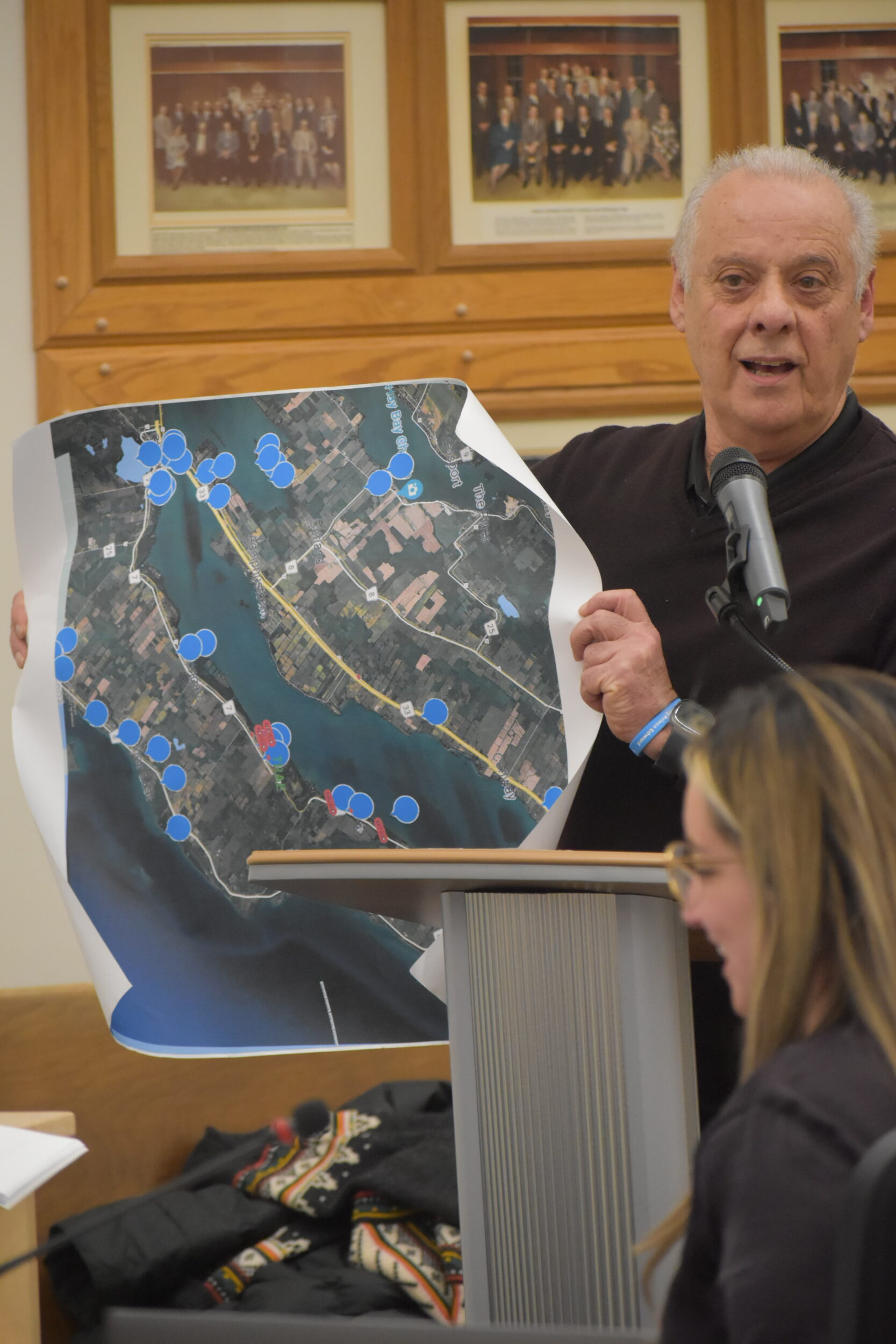 <p>TRAE proponent Alan Hirschfield maps 29 nearby STAs. (Jason Parks/Gazette Staff)</p>
