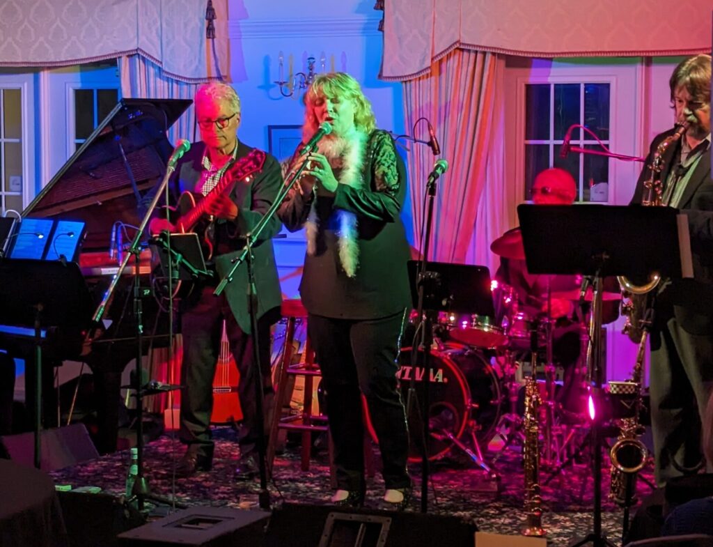 <p>Brian Legere and Lenni Stewart onstage at the Waring House (Photo: Chris Fanning)</p>
