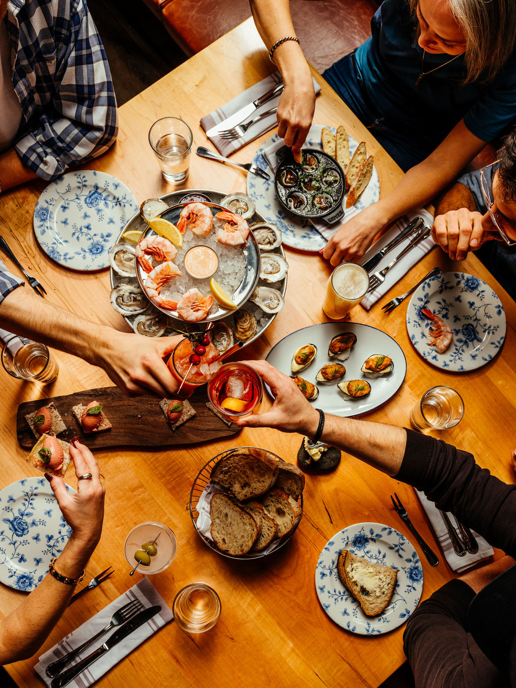 <p>Dining at Flame + Smith (Photo courtesy Flame + Smith)</p>
