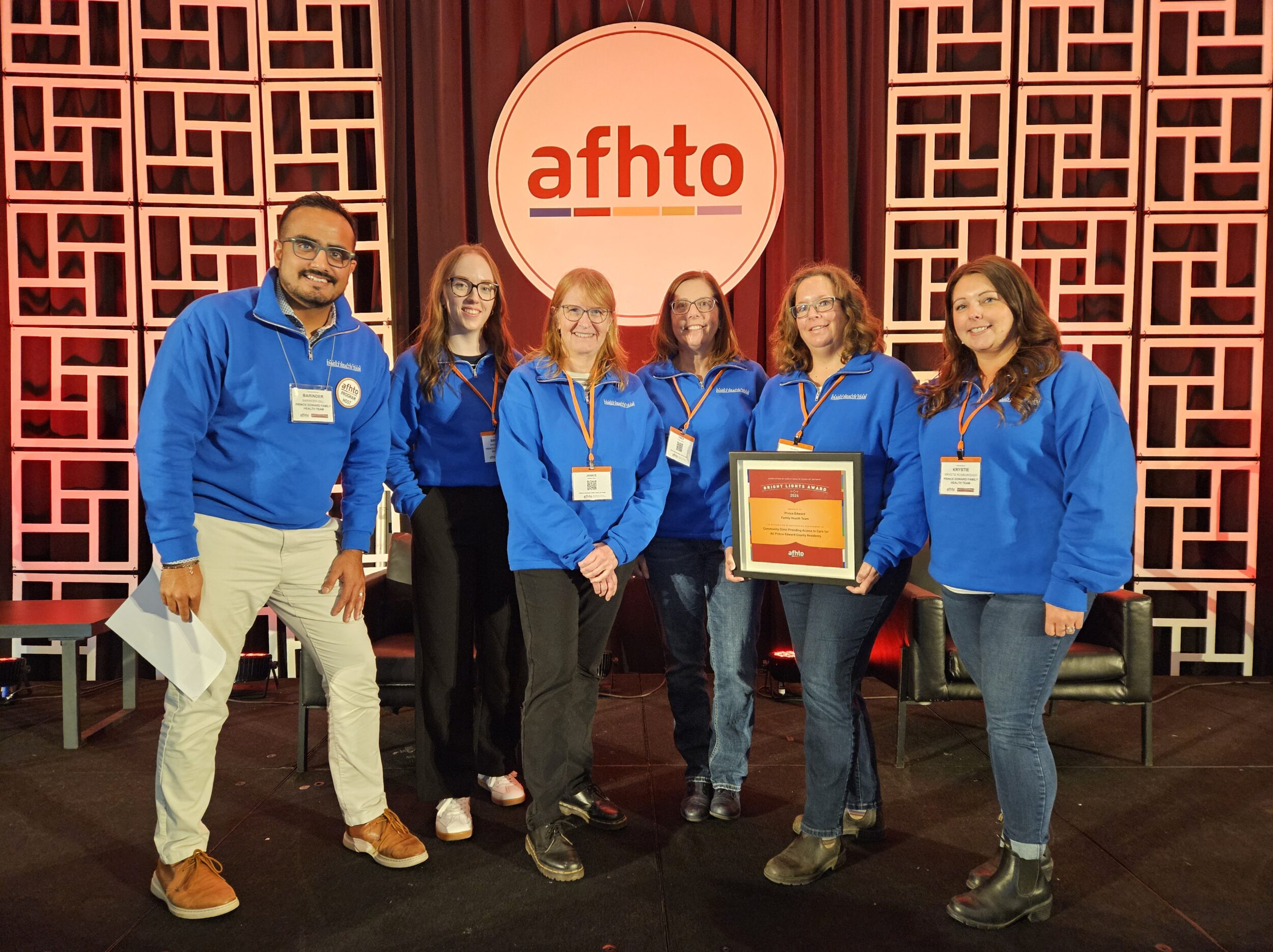 <p>(Left) PEFHT President and CEO Barinder Gill joins team members at the Association of Family Health Teams of Ontario Awards ceremony in Toronto last month. (Supplied Photo)</p>
