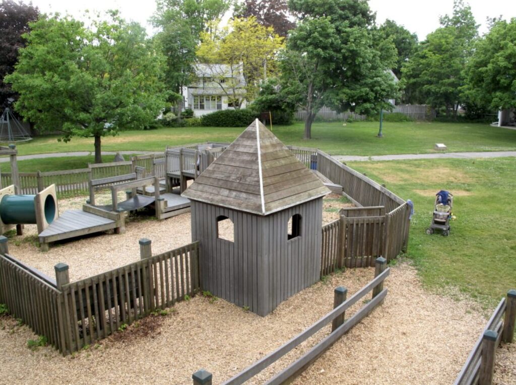 <p>Improvements to Wellington Park are coming thanks to the Wellington Community Association’s Beautification Committee. (Photo by Strollerparking.ca) </p>
