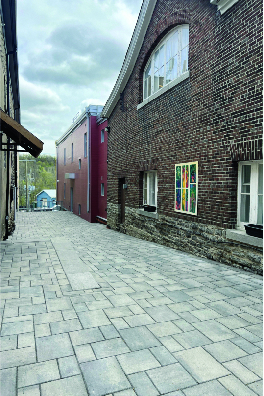 <p>Alleyway between the Picton Library and the Regent Theatre (Photo supplied)</p>
