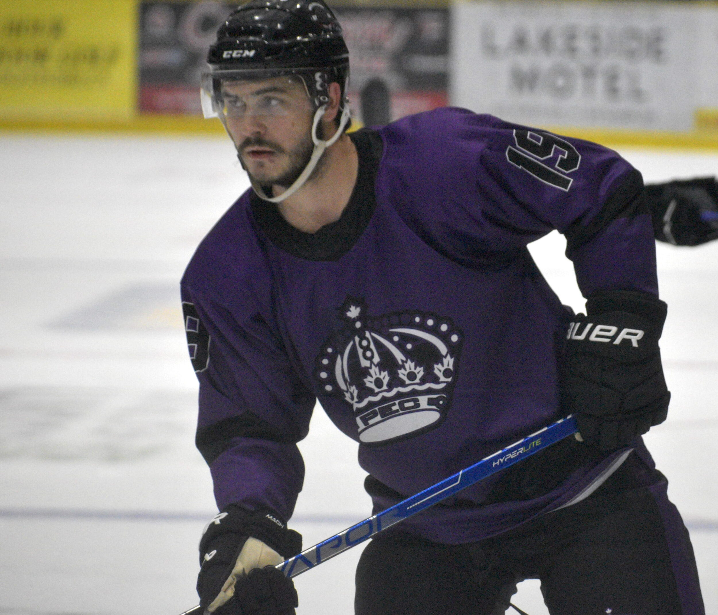 <p>A goal by Jon Samis in the third period proved large at the County Royals held off the visiting Lindsay Barncats 9-7 Saturday night. (Jason Parks/Gazette Staff)</p>
