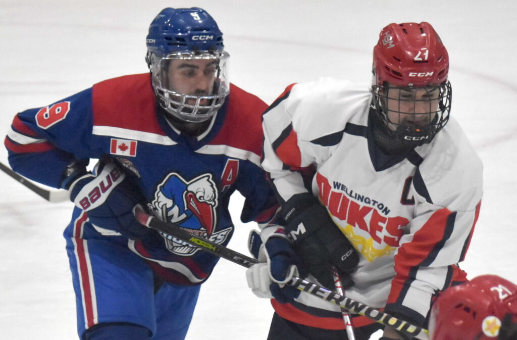 <p>Wellington’s Sacha Trudel and Newmarket’s Kristian Lamanna both scored power play goals In a 3-2 hotly contested hockey game won by Wellington on Friday. (Jason Parks/Gazette Staff)</p>
