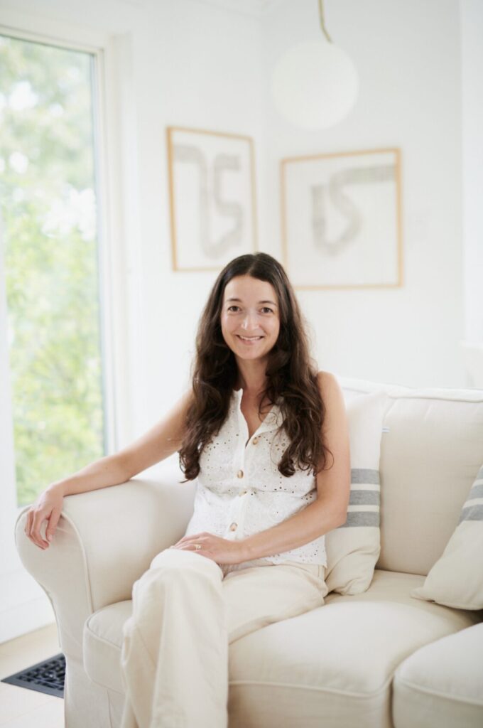 <p>Author Sarah Grossman (Photo: Daniel Alexander Skwarna)</p>
