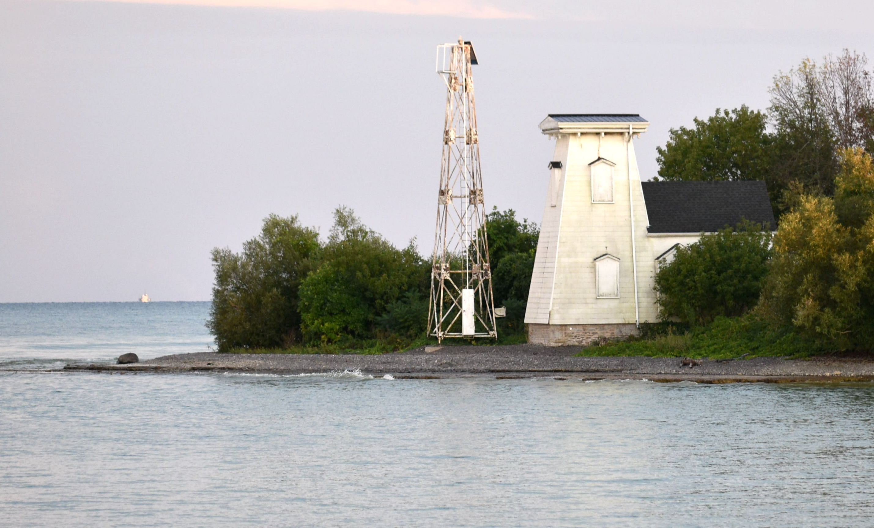 <p>The Prince Edward Point Lighthouse at Dusk. (Jason Parks / Picton Gazette)</p>
