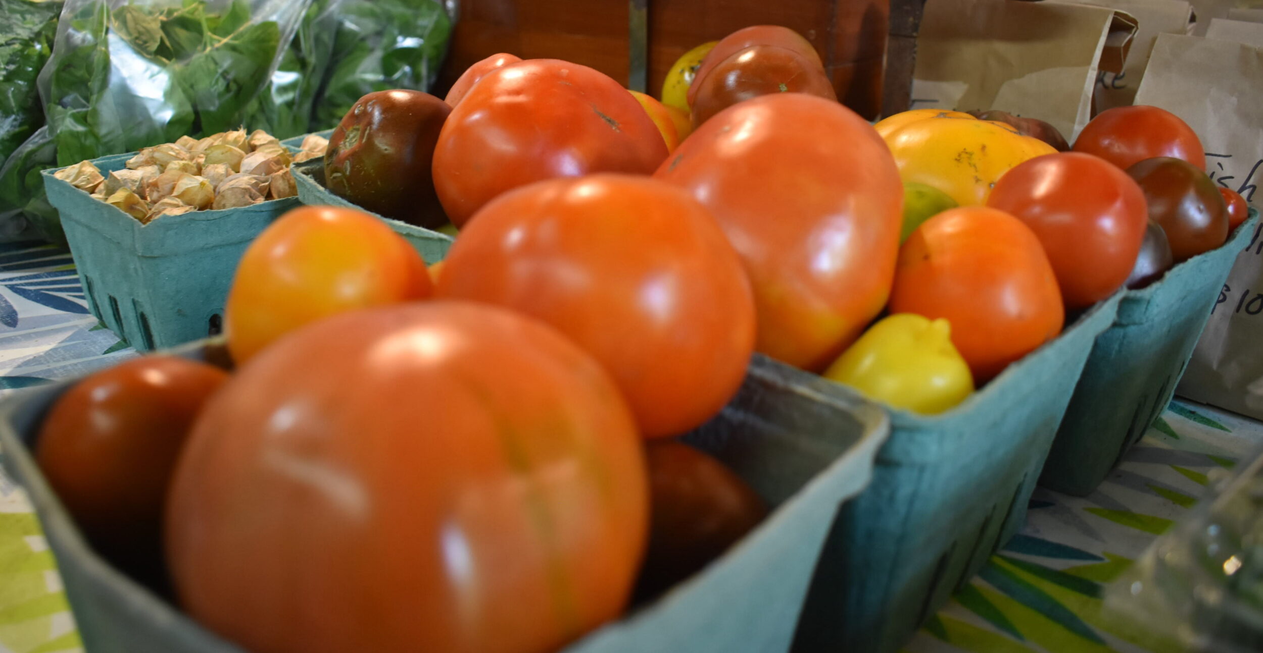 <p>Tomatoes at market. (Jason Parks / Gazette Staff)</p>
