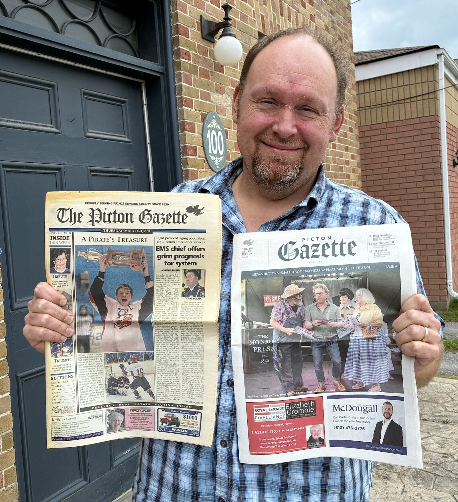 <p>Jason Parks and Gazettes old and new.<br />
 (Chris Fanning/Gazette Staff)</p>
