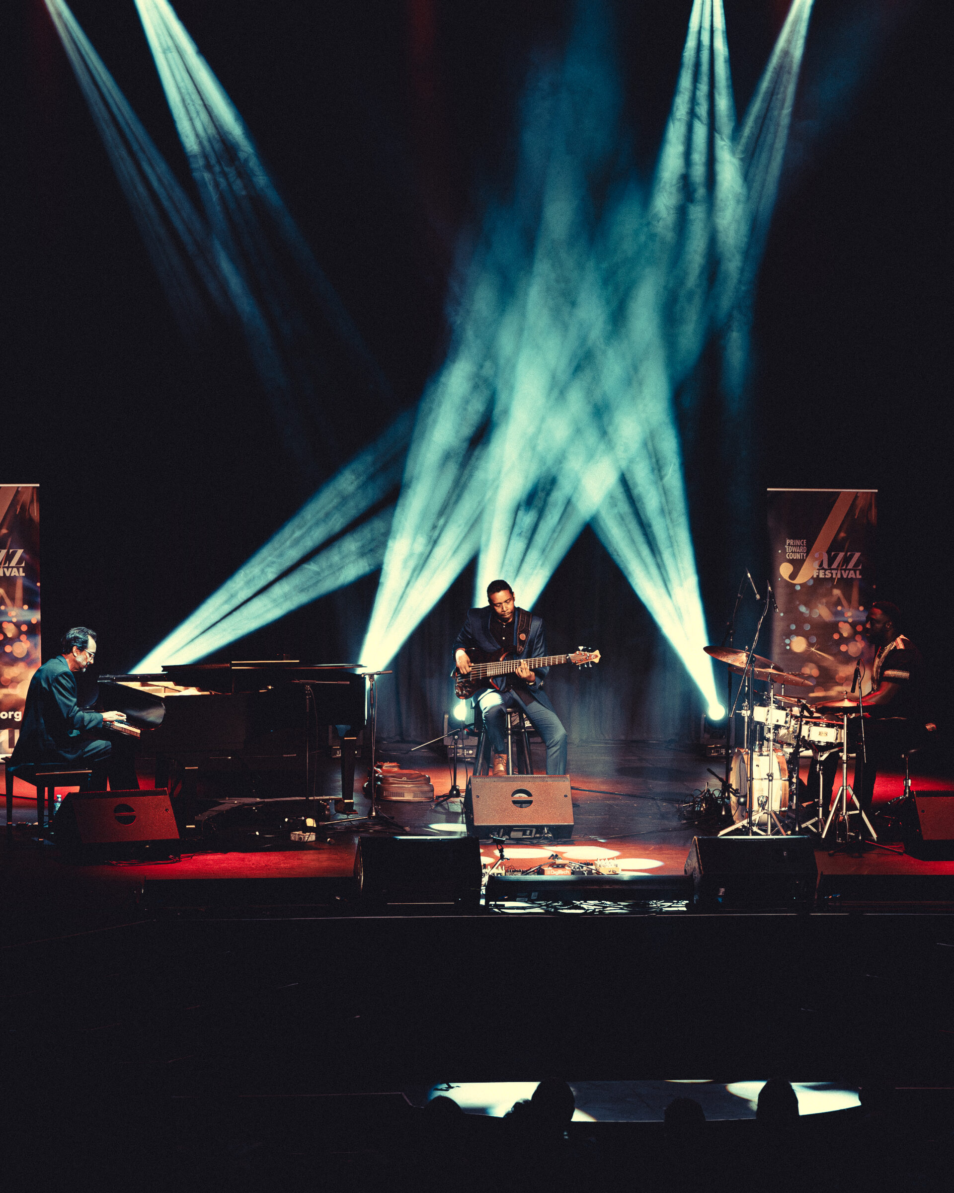 <p>The Jeremy Ledbetter Trio at Picton’s Regent Theatre (Photo by Logan Somers)</p>
